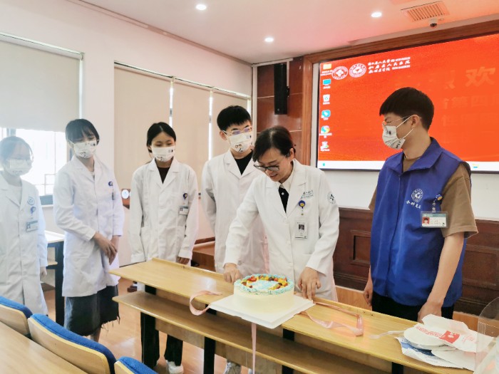 杭州医学院学生.jpg
