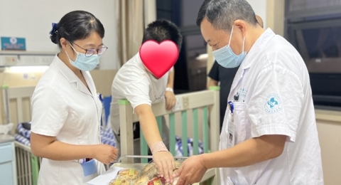 【人文仙医】一口软糯一份暖！全院有份，仙医仙人掌月饼来袭！