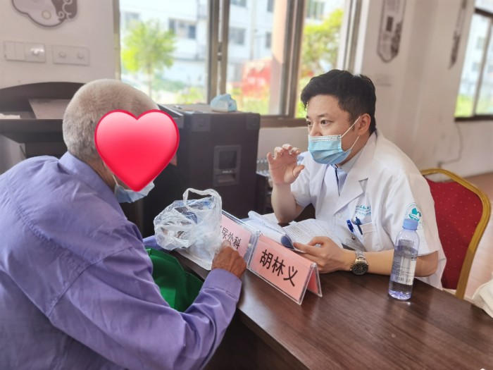 胡林义_副本.jpg