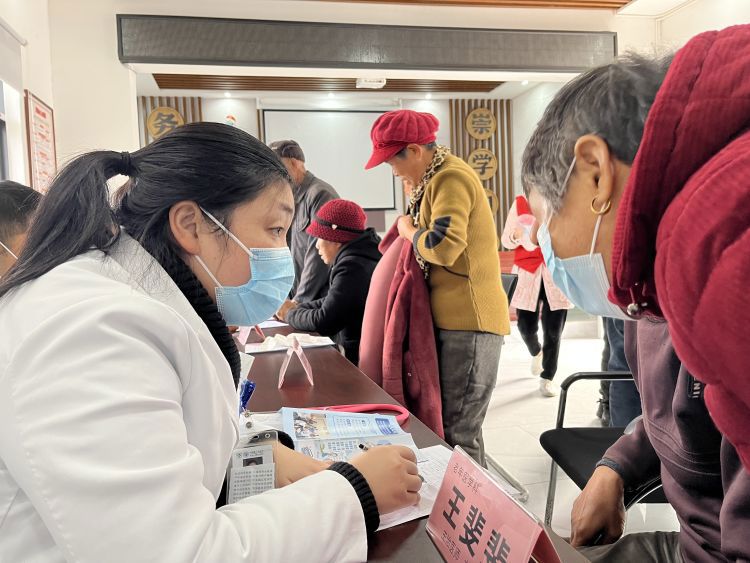 简篇-“莲”心服务  关爱百姓仙医健康宣讲团第十一站走进下底垟村、下加庄村