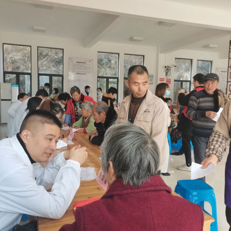 简篇-喜迎元旦   关注健康仙医健康宣讲团第十二站走进岭西村
