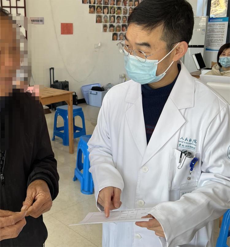 简篇-喜迎元旦   关注健康仙医健康宣讲团第十二站走进岭西村