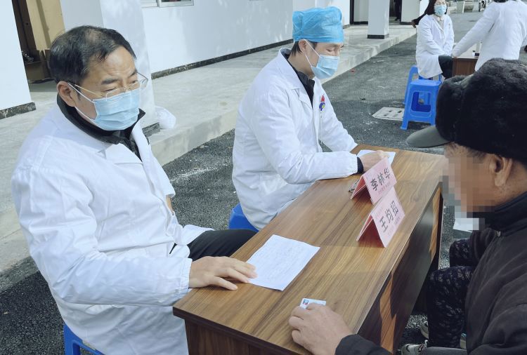 简篇-革命古村  健康增色仙医健康宣讲团第十三站走进湫山方宅村
